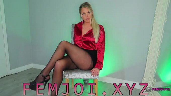 Lexi Luxe - Pantyhose Secretary Seduces and Blackmails